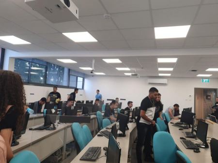 المدارس الفائزة في اولمبيادة العلوم للصفوف التّاسعة